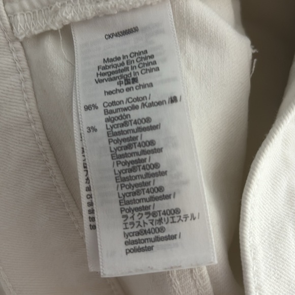 Madewell white denim shorts. Size 30 - Picture 5 of 12